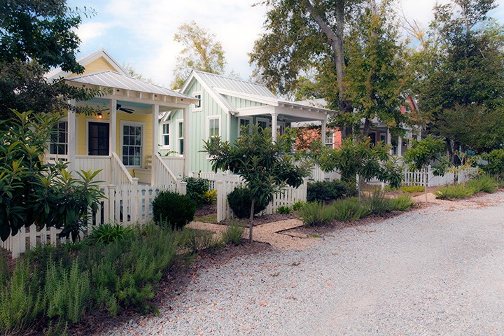 Cottage-Square-11NOV06-6840